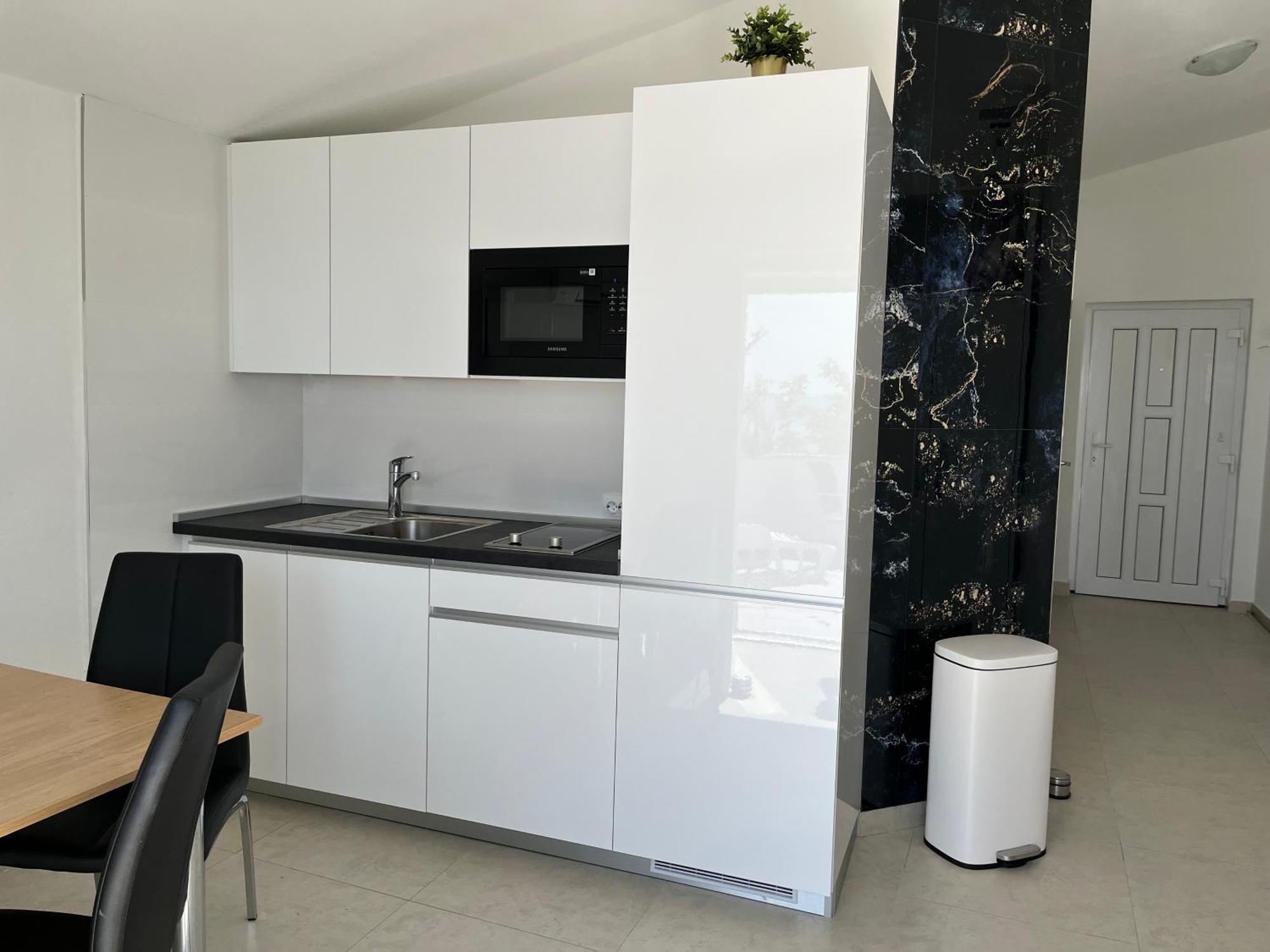 Mirakul Apartments Vir Extérieur photo