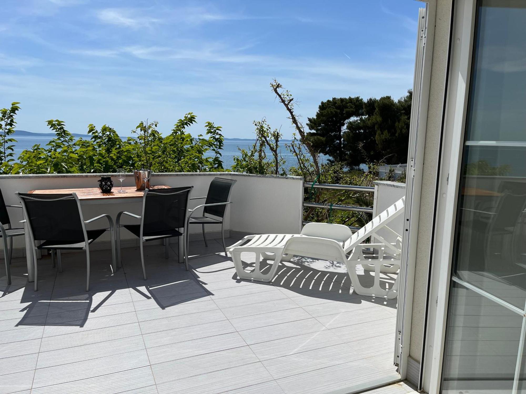 Mirakul Apartments Vir Extérieur photo