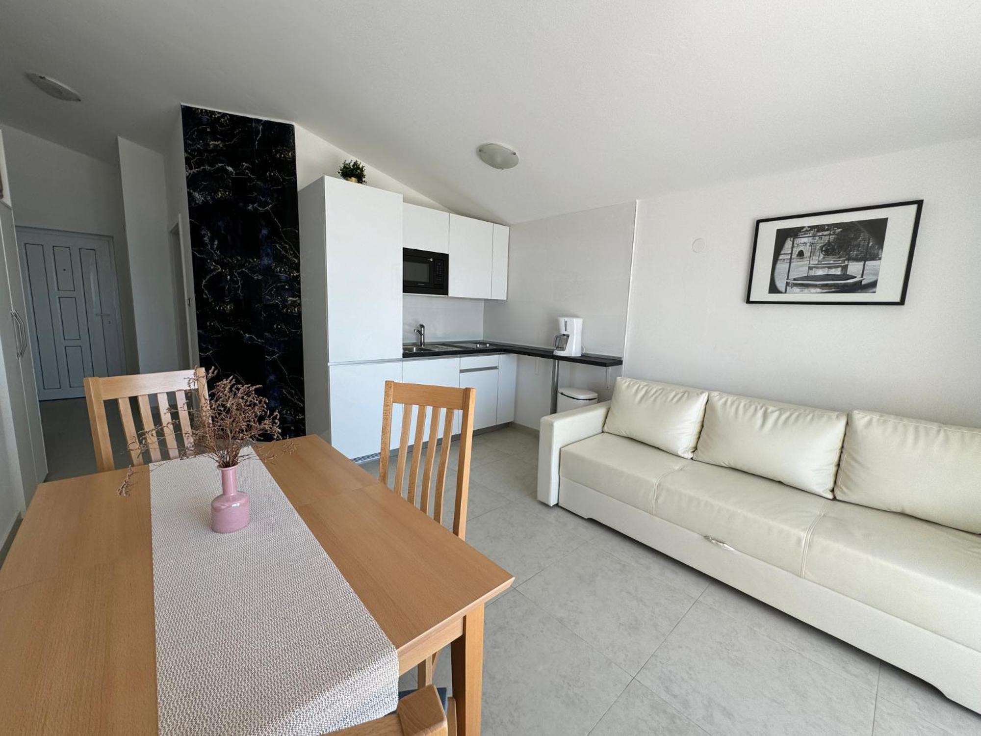 Mirakul Apartments Vir Extérieur photo