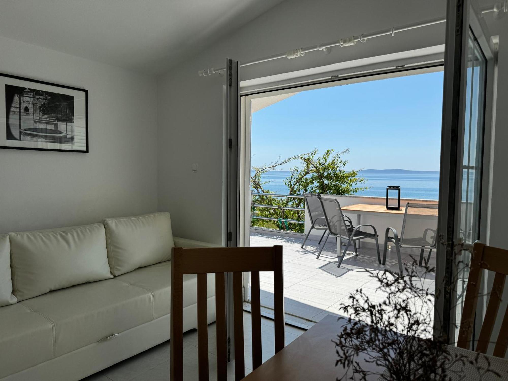 Mirakul Apartments Vir Extérieur photo